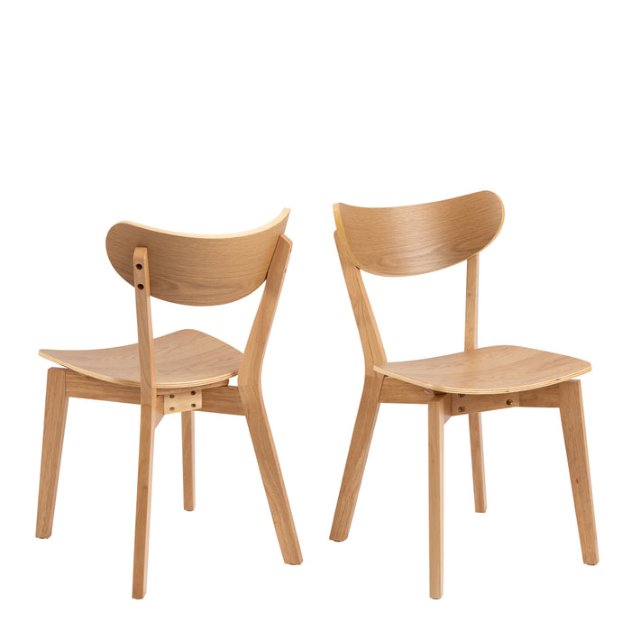 Roxby Round Dining Table in Oak 140x76cm Included 4 Roxby Dining Chairs in Oak