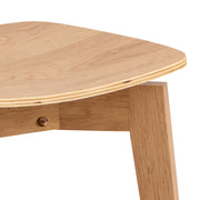 Roxby Round Dining Table in Oak 140x76cm Included 4 Roxby Dining Chairs in Oak
