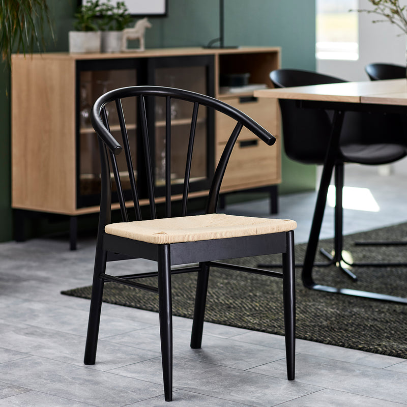 Montreux Round Extending Dining Table in Black 115-154 cm Included 4 Cassandra Dining Chair with Armrest in Black